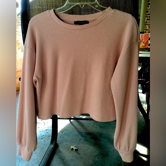 Forever 21 Cropped Sweater. size M - Picture 1 of 3